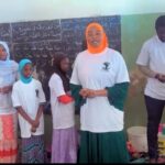 Lire la suite à propos de l’article Distribution Meubles Scolaires – Senegal Keur Massar 2025